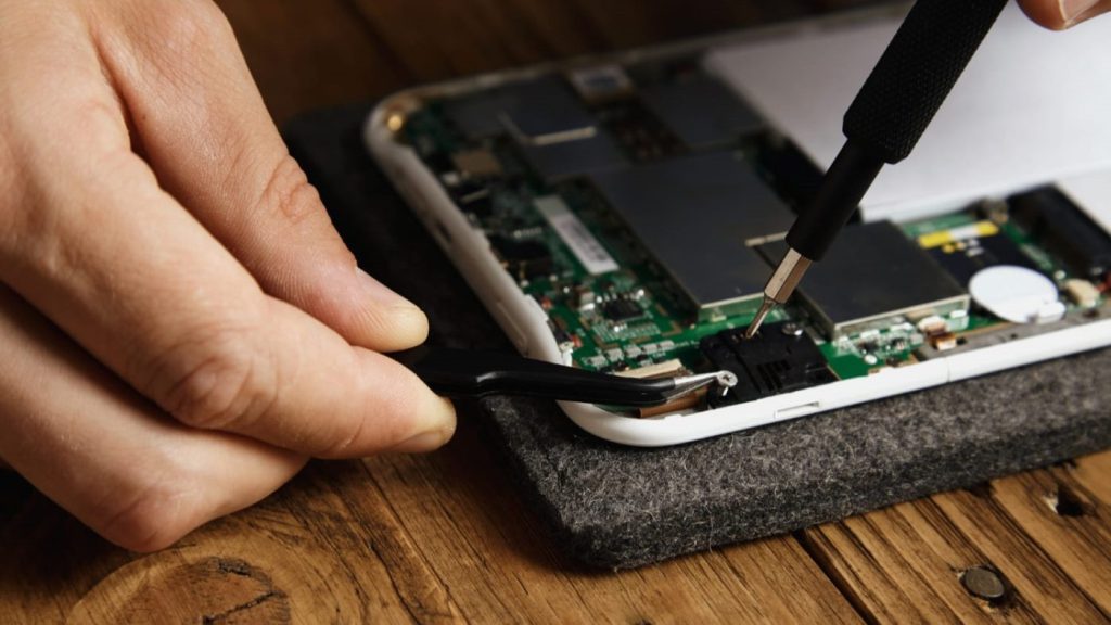 Reparatie van smartphone als voorbeeld van circulaire en duurzame technologie