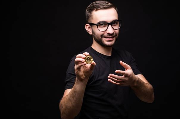 man met bitcoin