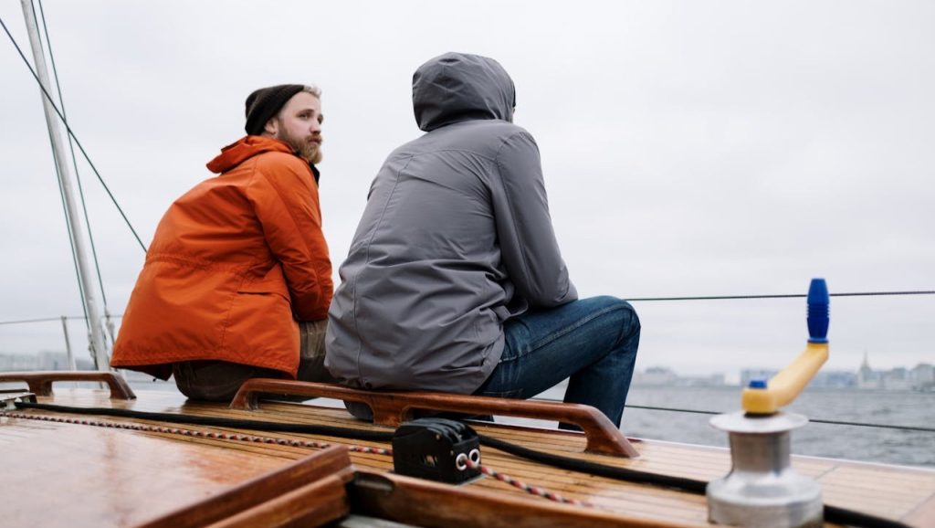 Het kopen van een jas tussen seizoenen