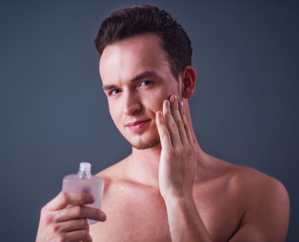 aftershave gebruiken als verzorging na het scheren